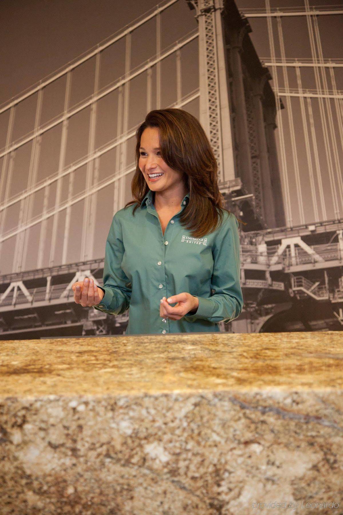 Hotel Staybridge Canton By Ihg